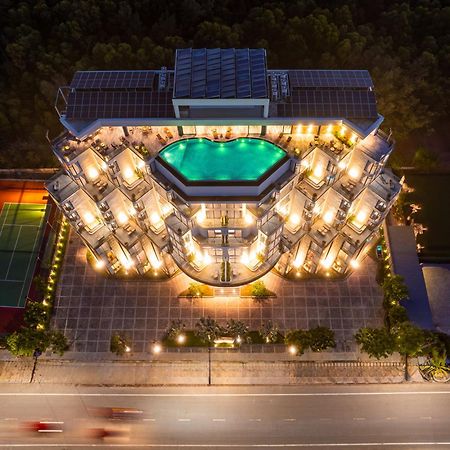 Poseido Hotel Quang Binh Донгхой Экстерьер фото