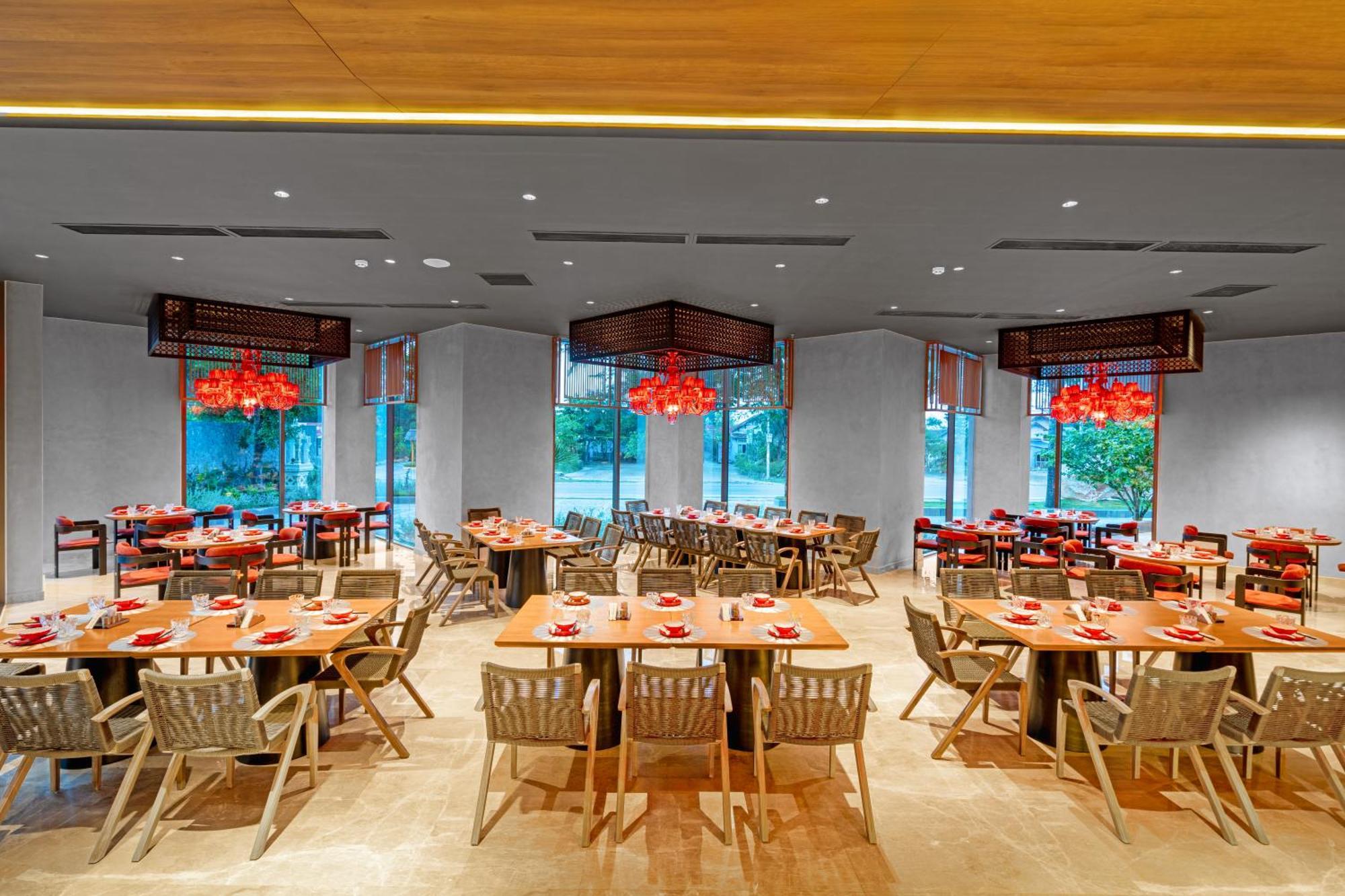Poseido Hotel Quang Binh Донгхой Экстерьер фото