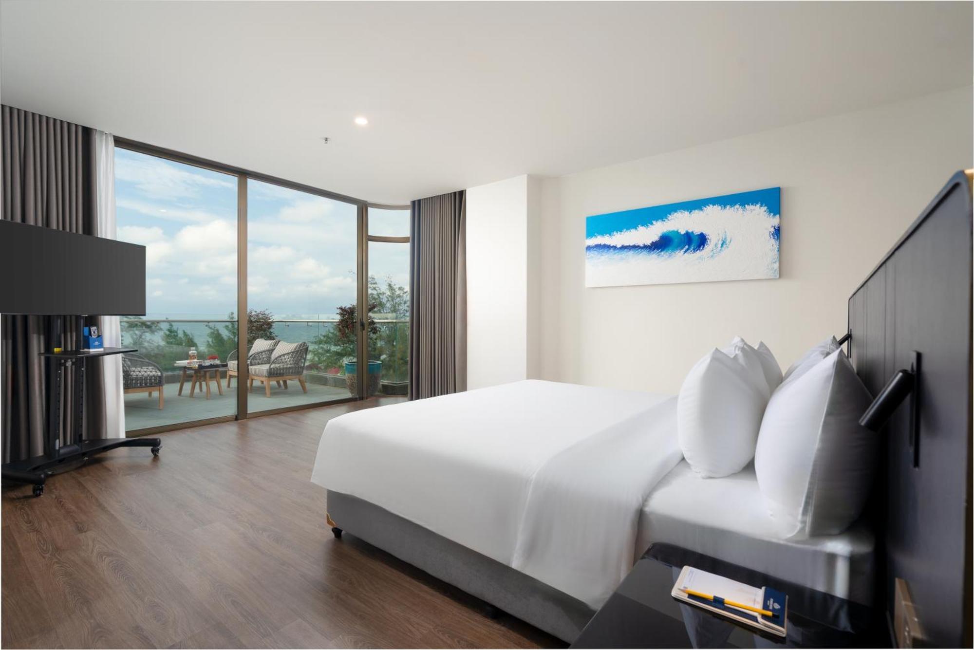 Poseido Hotel Quang Binh Донгхой Экстерьер фото