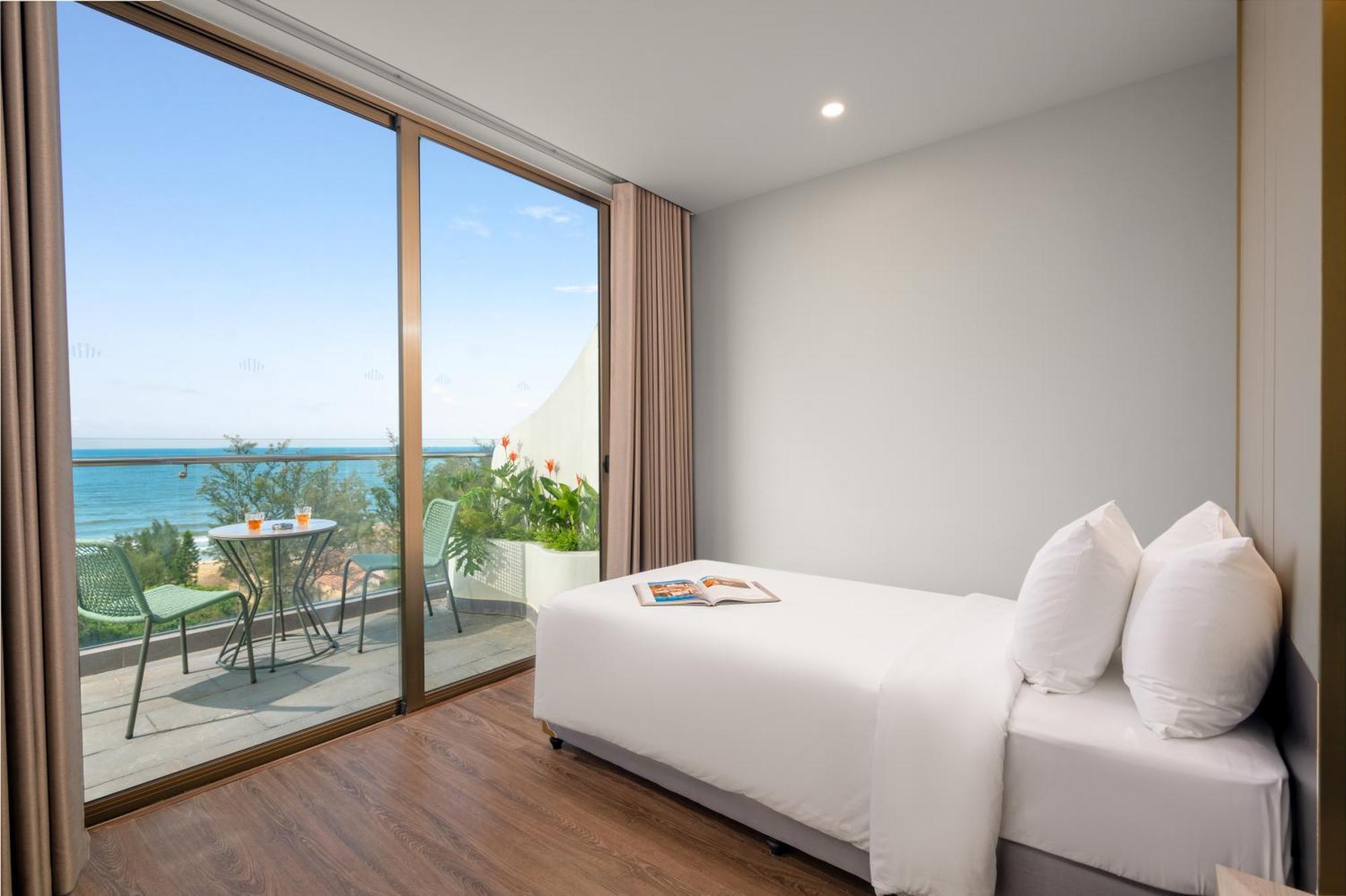 Poseido Hotel Quang Binh Донгхой Экстерьер фото