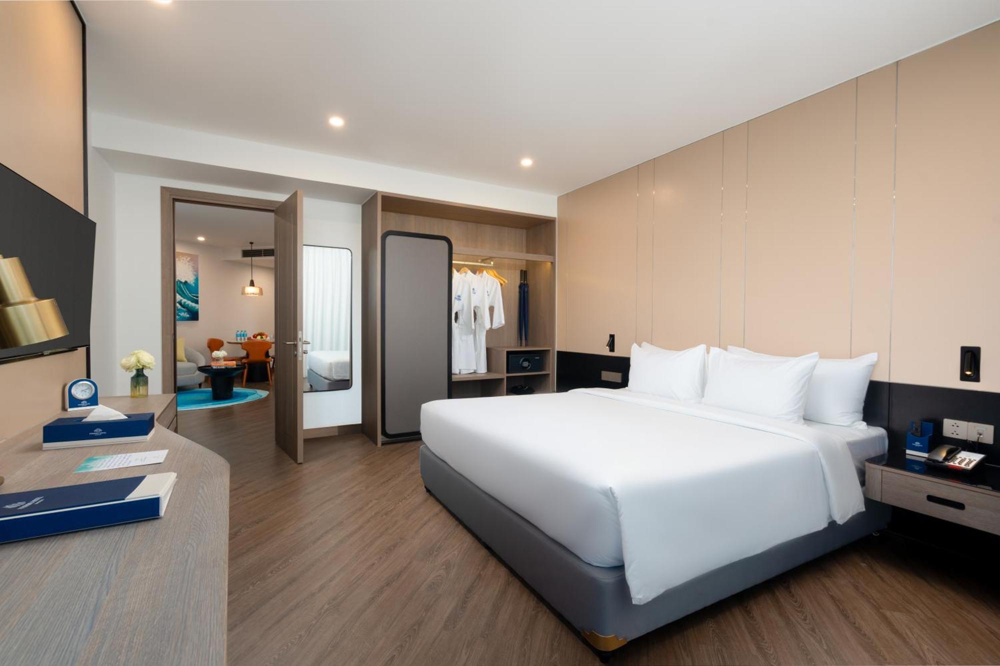 Poseido Hotel Quang Binh Донгхой Экстерьер фото
