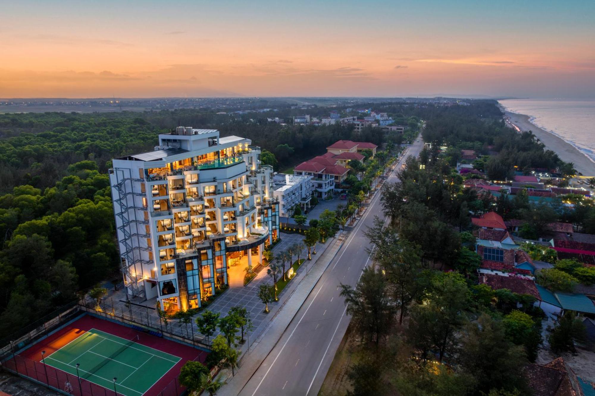 Poseido Hotel Quang Binh Донгхой Экстерьер фото