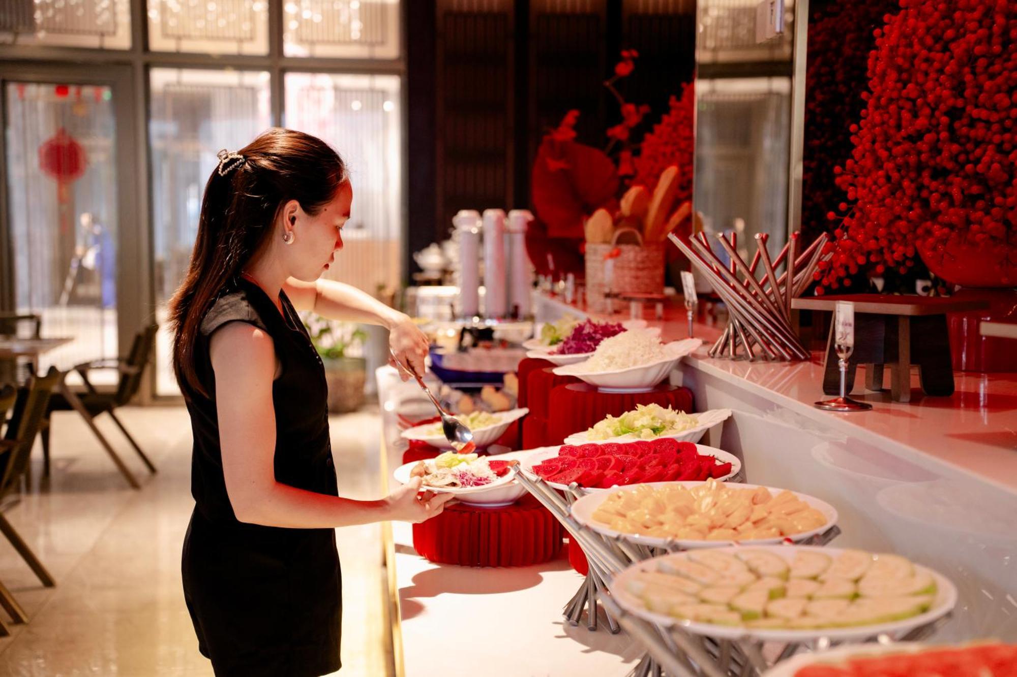Poseido Hotel Quang Binh Донгхой Экстерьер фото